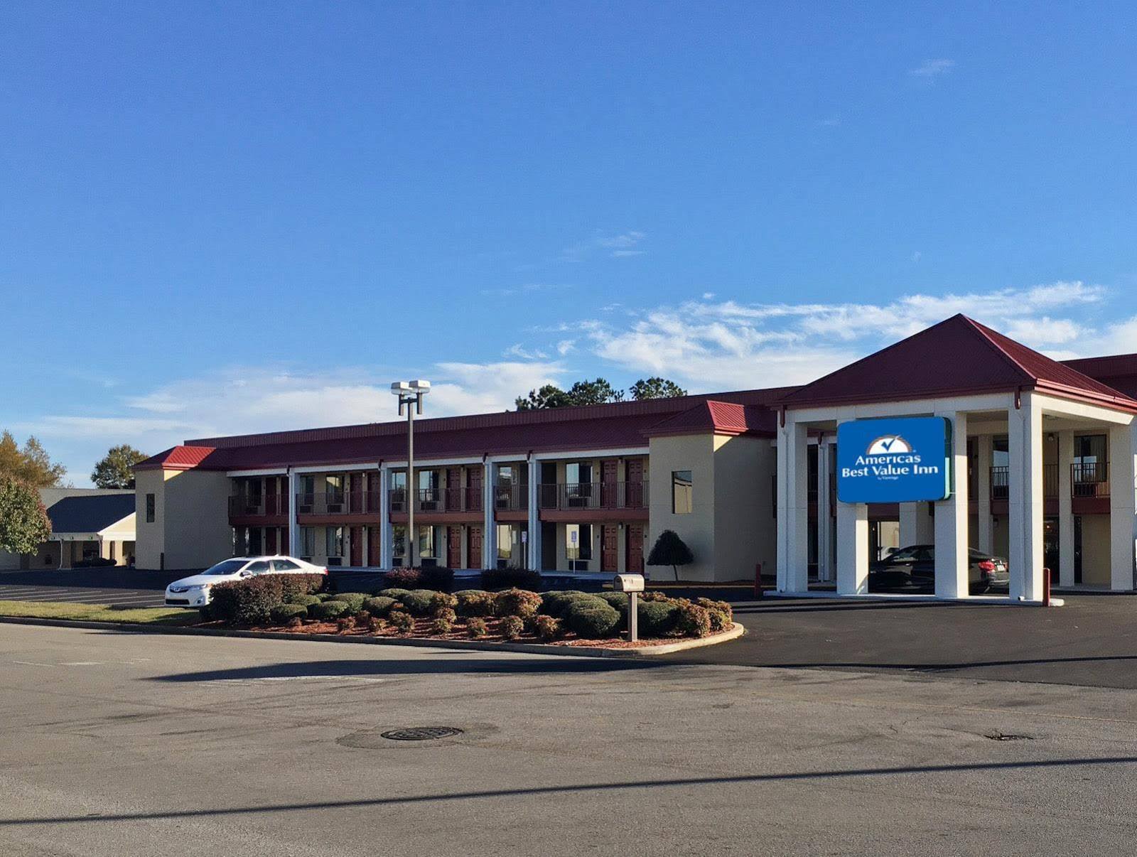 Americas Best Value Inn Tupelo Barnes Crossing Exterior photo